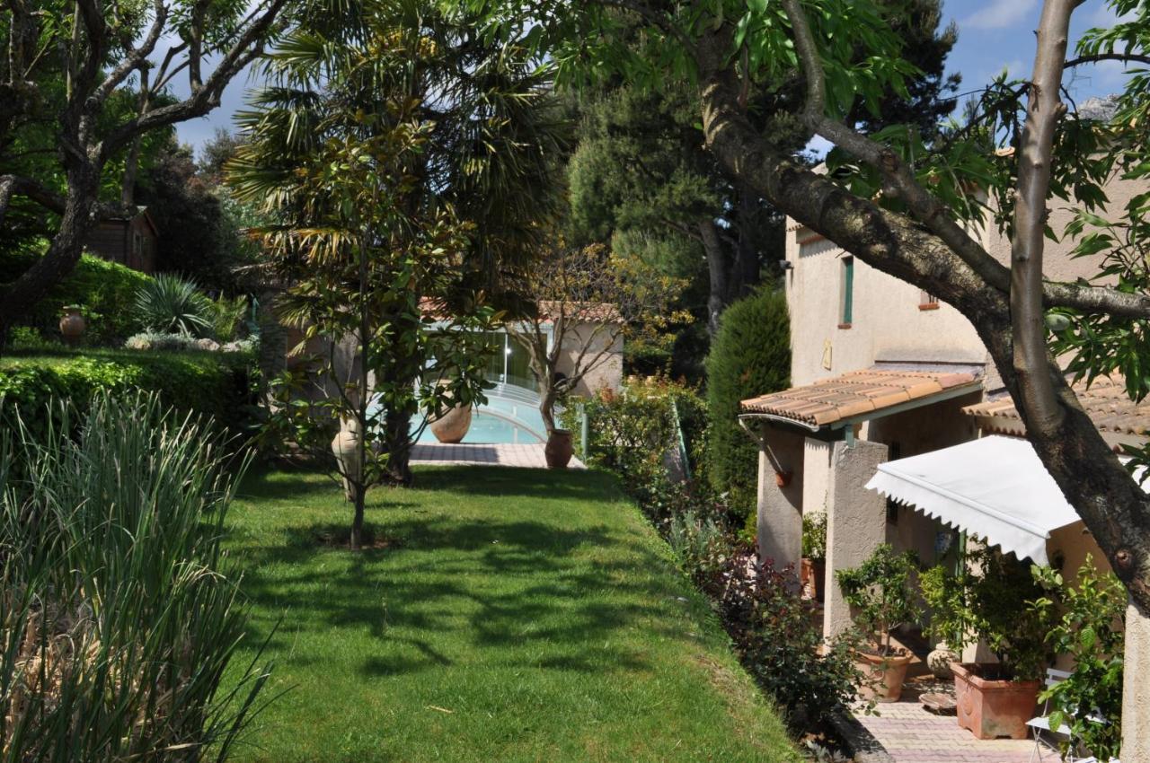 Bed and Breakfast Lou Pin Dou Papet Roquevaire Pokoj fotografie